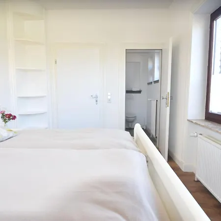 Fewo1846 - Blatt & Bluete