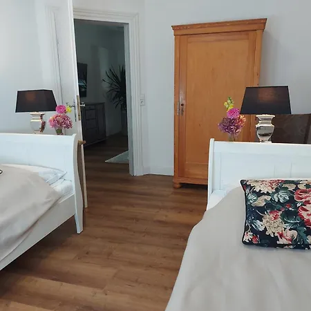 Fewo1846 - Blatt & Bluete *